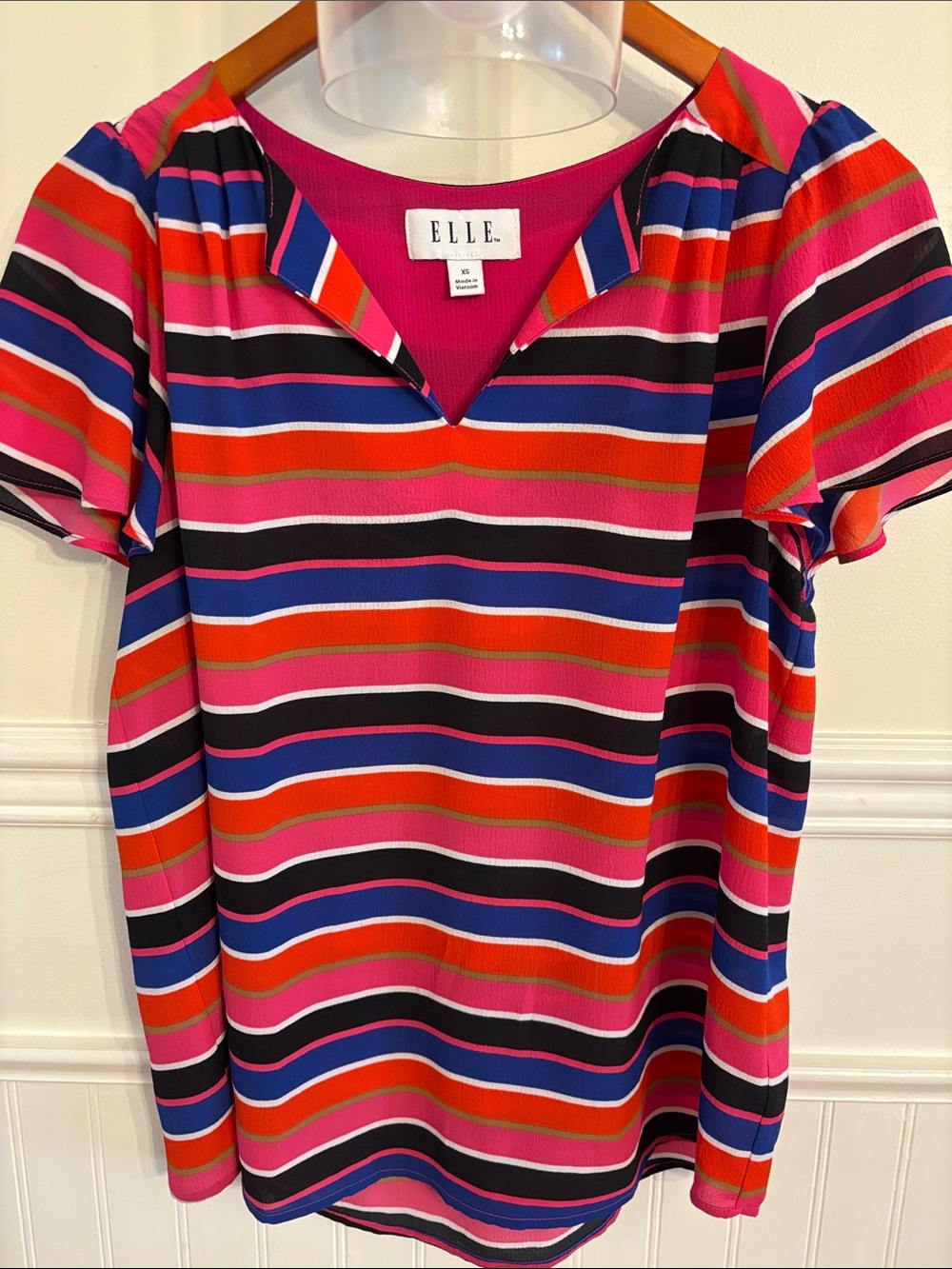 ELLE Striped Short Sleeve V-Neck Top in Pink, Blue & Red